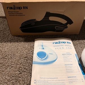 Raycop RN VCEN-100 Allergen vacuum — only used once! Original box.